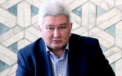 Кулов готов подать в суд на журналистов из-за статьи о его встрече с Бермет Акаевой