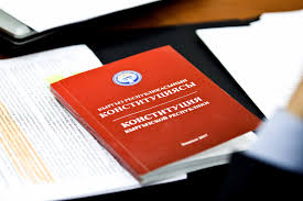 Проект Конституции готов для рассмотрения в Жогорку Кенеше