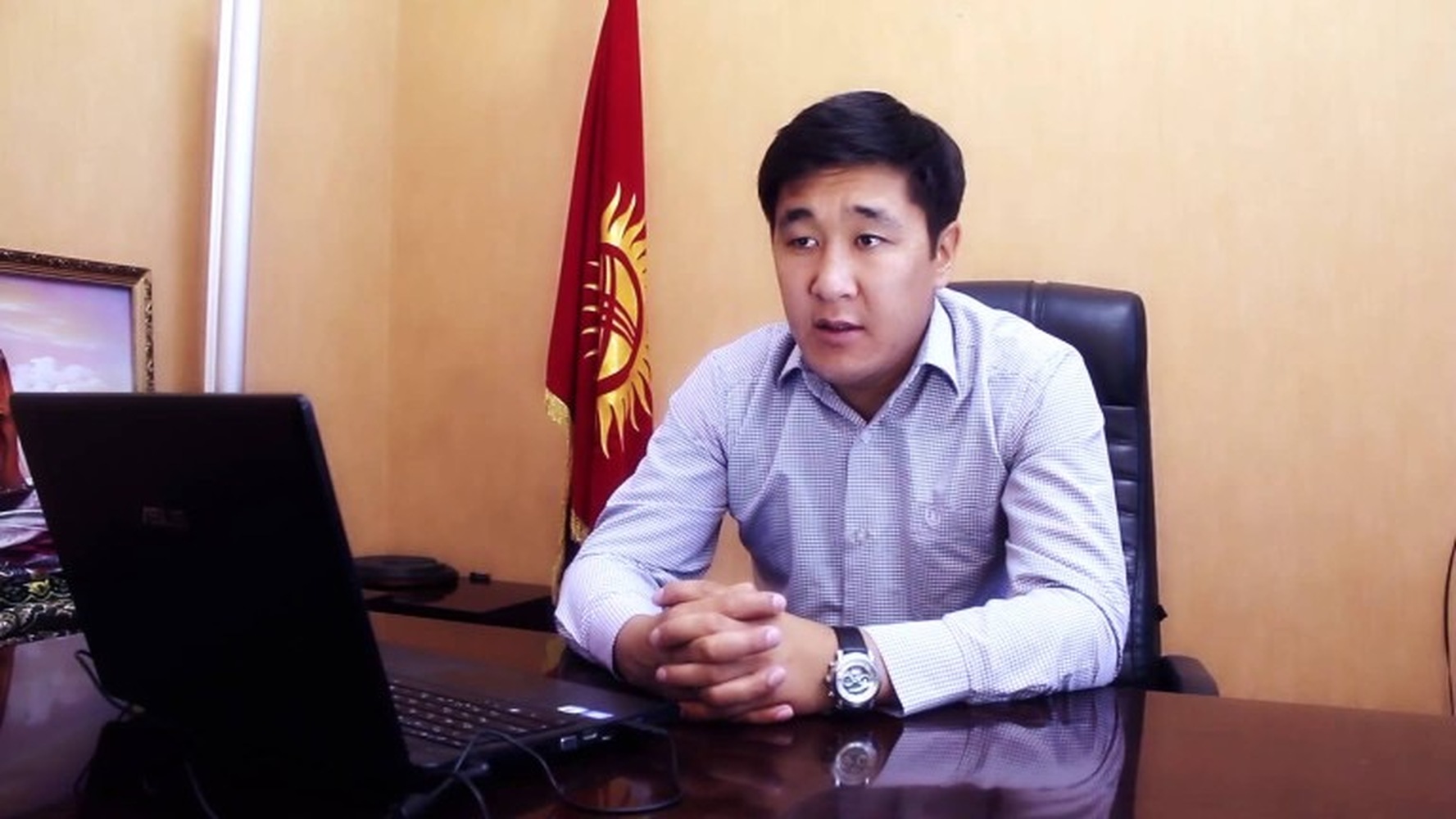 Журналист Дайырбек Орунбеков стал советником главы аэропорта «Манас»