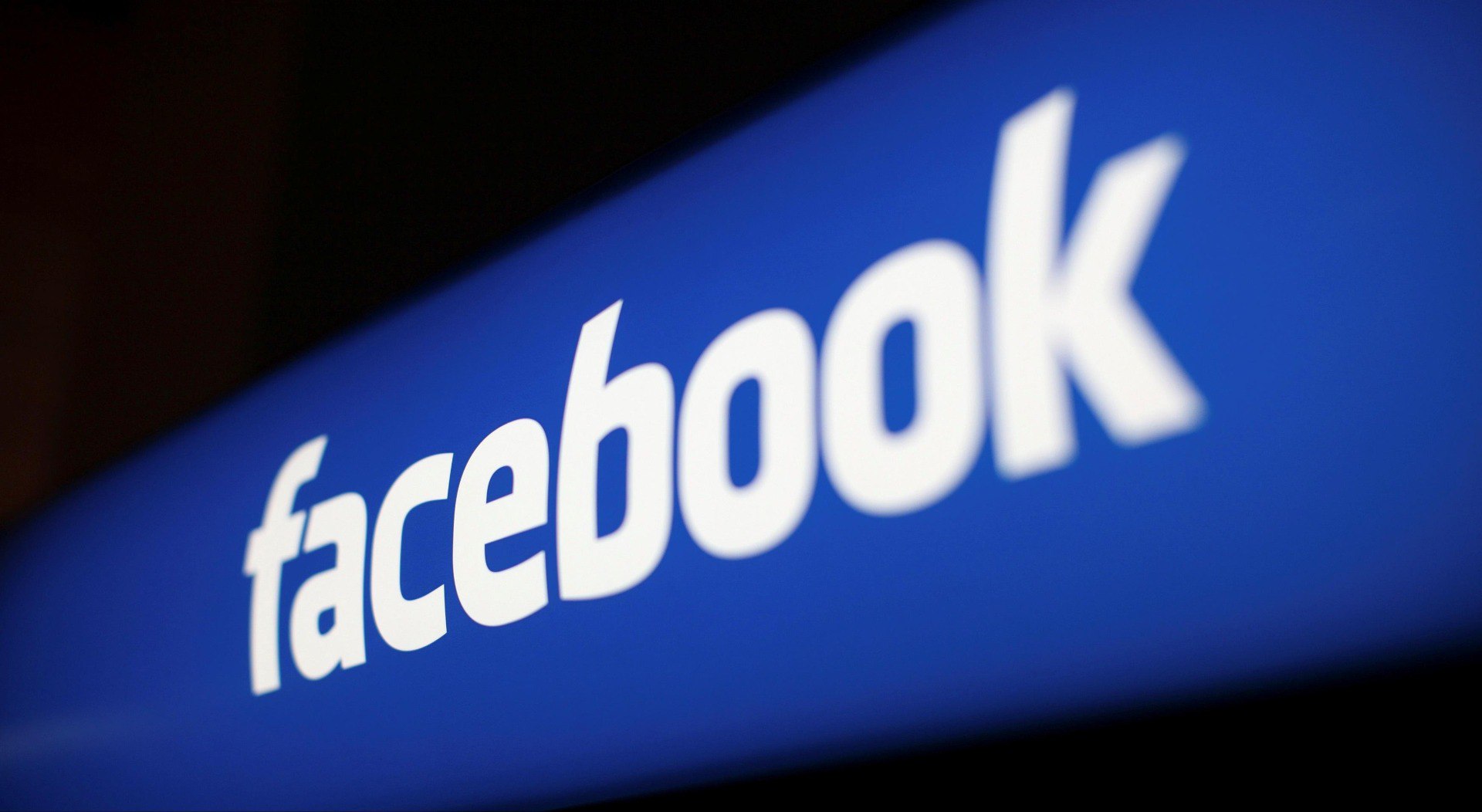 Facebook усилит защиту журналистов и активистов от травли в интернете