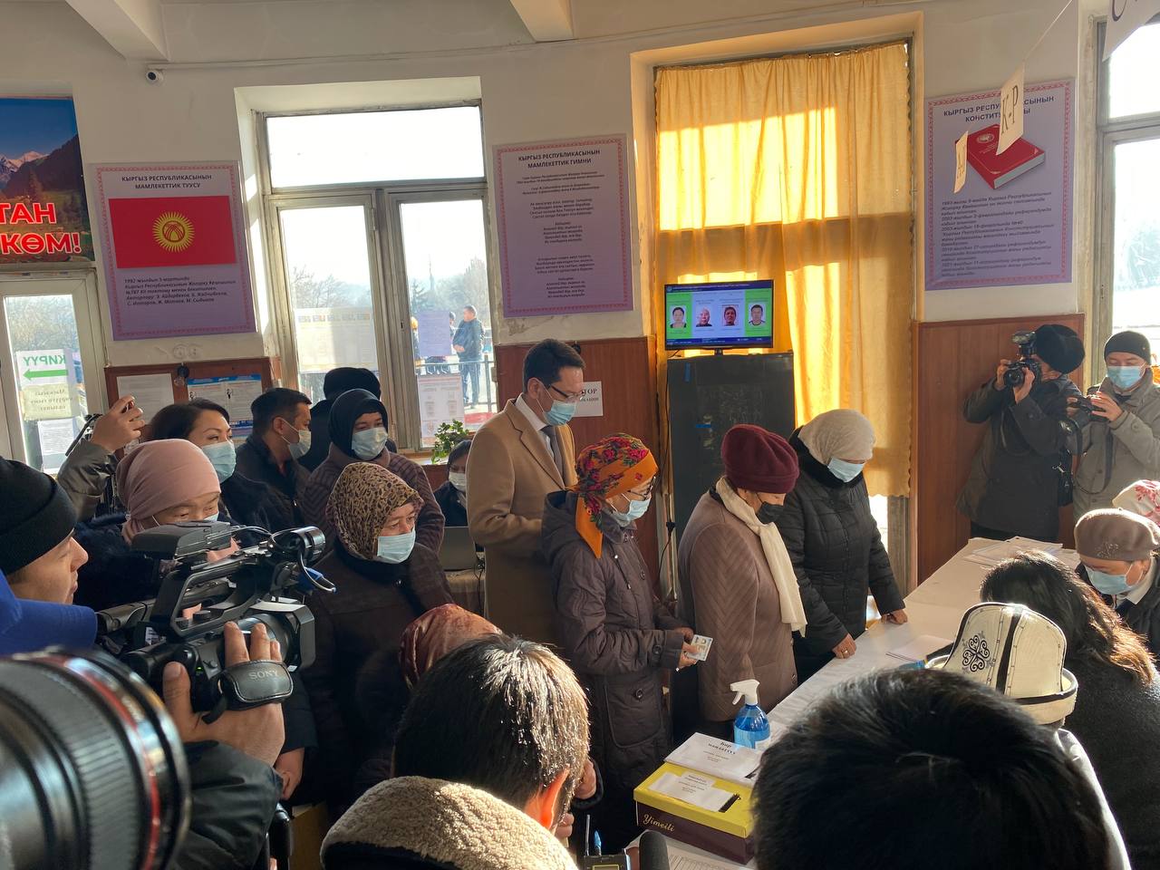 Парламентские выборы в Кыргызстане: «Клооп» создал открытую базу по нарушениям