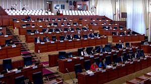 Парламент одобрил в первом чтении законопроект, разрешающий прослушивать граждан без санкции суда