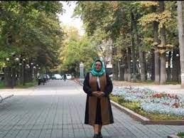 Депутатка Надира Нарматова снялась в клипе на песню про саму себя