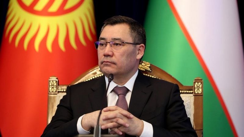 «Кыргызские игры престолов». СМИ о встрече всех президентов современного Кыргызстана
