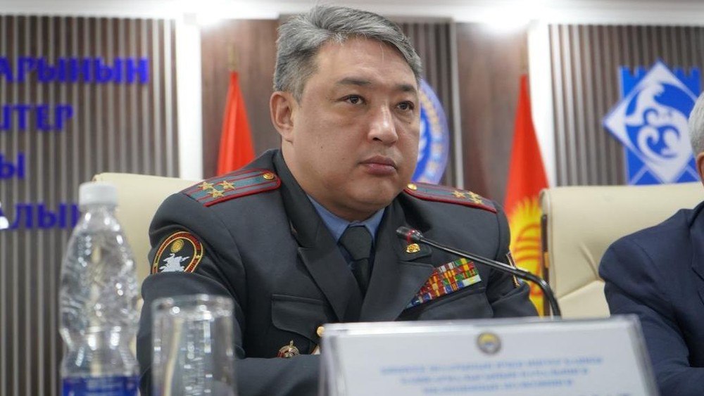Глава ГУВД Бишкека заявил, что девочки «добровольно» вступают в половой акт со взрослыми мужчинами. Что с этим не так?