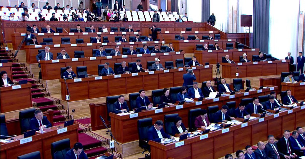 Комитет ЖК одобрил законопроект о госязыке во втором чтении
