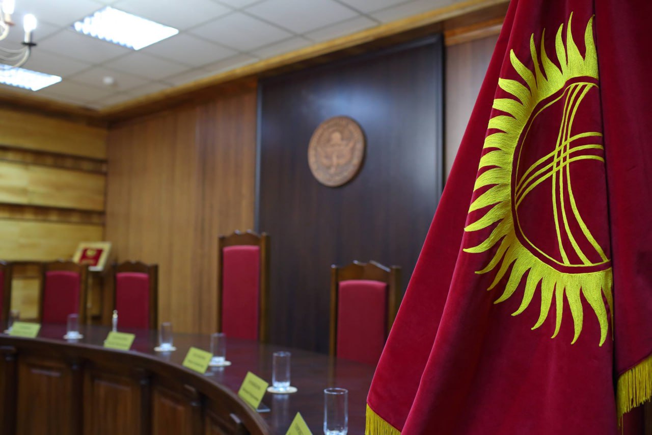 Комитет парламента в первом чтении одобрил законопроект о пересмотре решения Конституционного суда