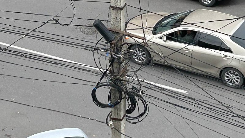 Интернет-провайдерам повысили тарифы за размещение проводов на столбах в 3 раза. Почему?