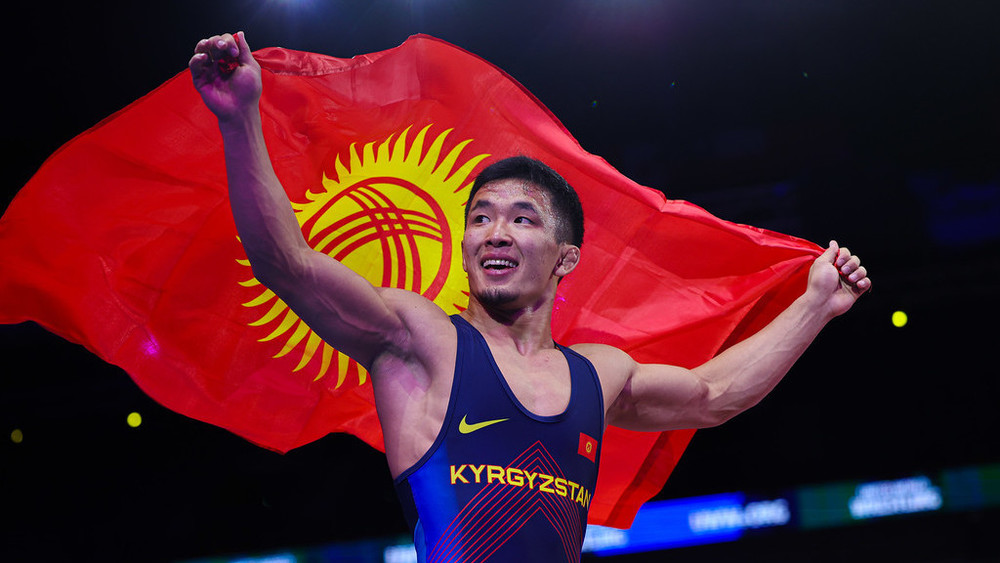 «Я против». Борец Жоламан Шаршенбеков высказался о новом флаге Кыргызстана