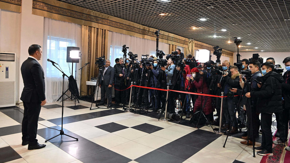 Президент Жапаров прокомментировал задержание 11 журналистов