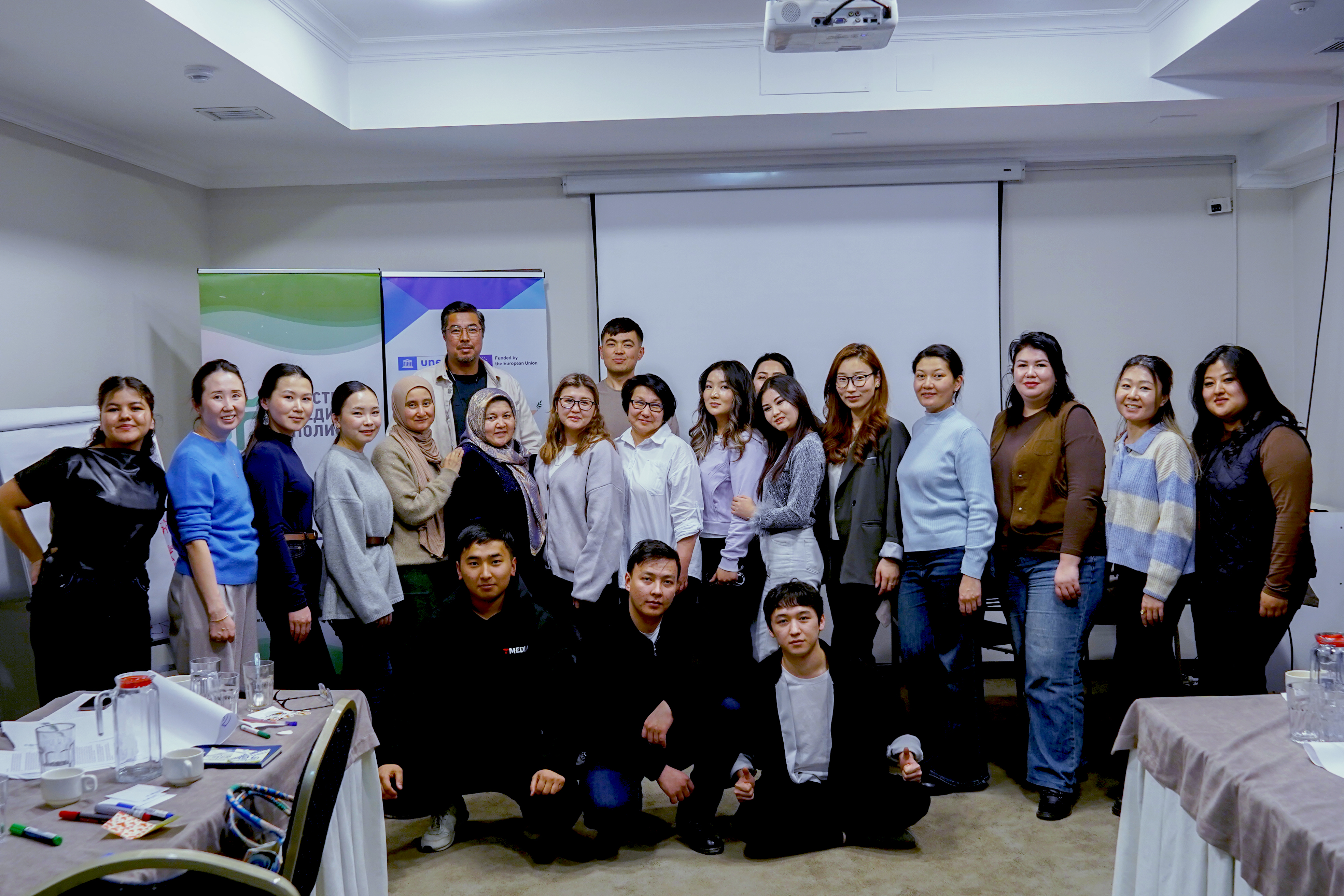 Ош шаарында медиасабаттуулук жана жаңжалды сезе билген журналистика боюнча тренинг өткөрүлдү