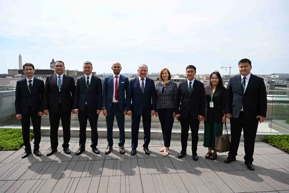 Кабмин КР и Meta обсудили цифровое сотрудничество и договорились о совместной работе в сфере цифровой безопасности