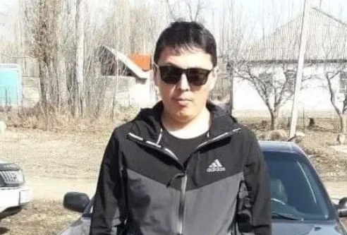 Бишкекский горсуд изменил приговор дизайнеру Эрнису Жээнтаеву