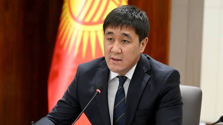 Глава службы информполитики Жапарова удалил из поста о «фейках» упоминание Ташиева